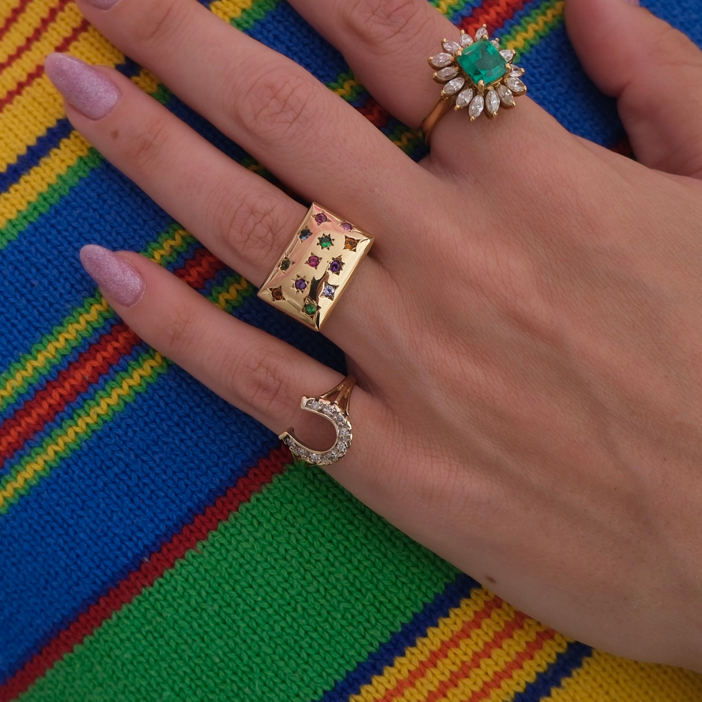 14K Gold Horse Shoe Ring w/ Diamonds