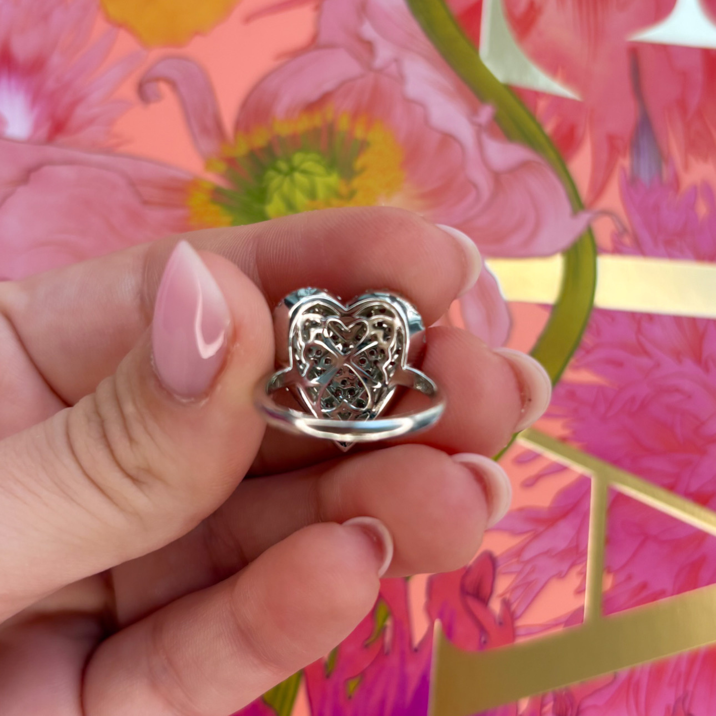 18k Pavé Diamond Heart Ring