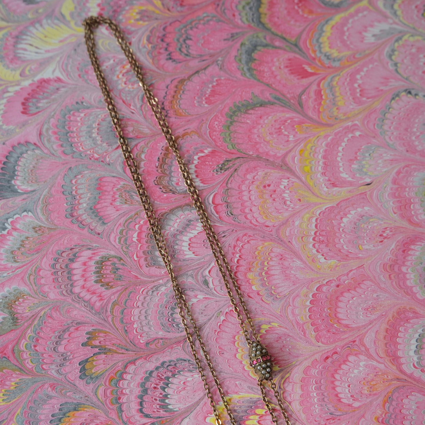 Bolo Chain w/ Pearl Slider