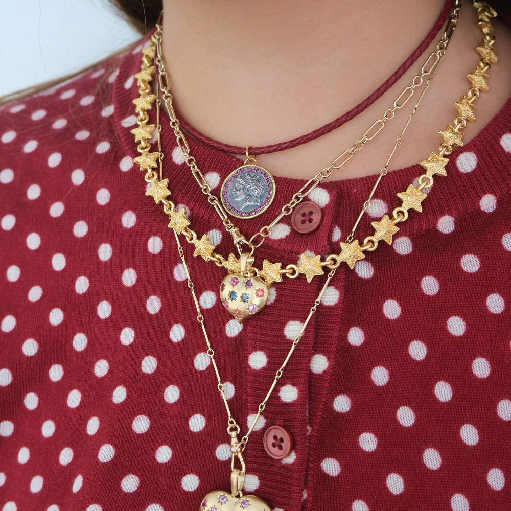 80s Brushed Gold Star Necklace